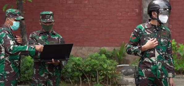 인도네시아군, 코로나19 의심자 탐지용 '스마트 헬멧' 개발