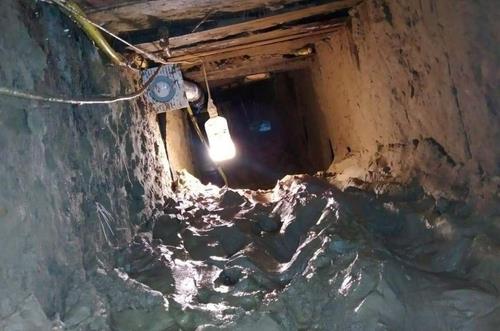 다게스탄 공화국 교도소 수감자들이 탈옥에 이용한 땅굴의 모습. 