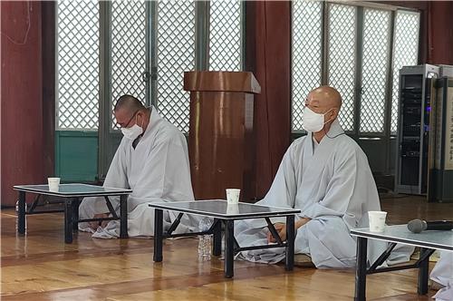 스승이 떠난 빈 자리…침통한 제자들