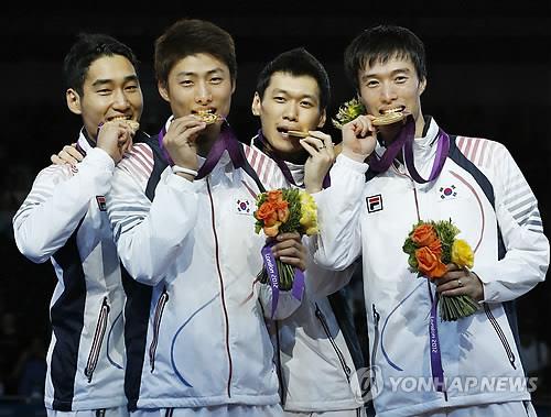 2012 런던올림픽 남자 사브르 단체전 금메달 당시 김정환, 오은석, 구본길, 원우영