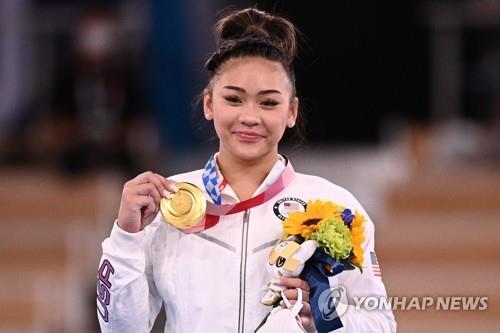 도쿄올림픽 기계체조 개인종합에서 우승한 수니 리.