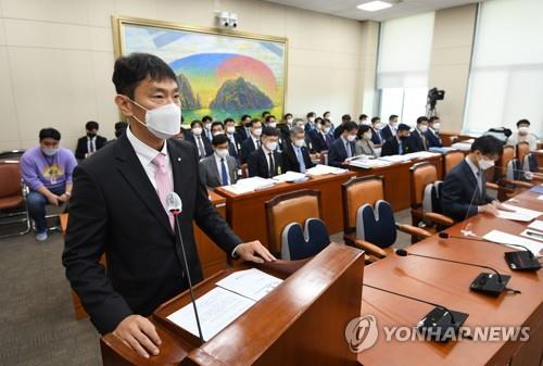 인사말하는 이복현 금융감독원장
