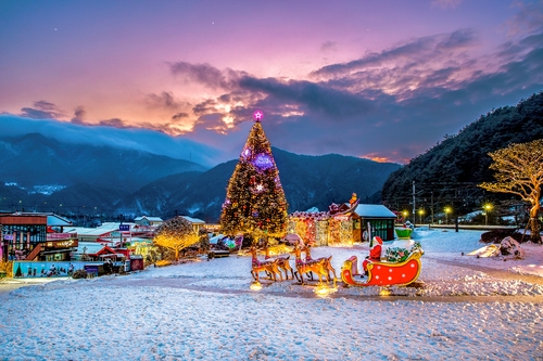 한겨울 봉화는 매일 크리스마스…분천 산타마을 운영