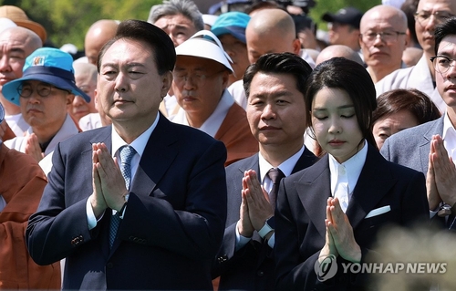 尹대통령 내외, 사리반환 기념식 참석…"한미관계 가까워져 해결 실마리"