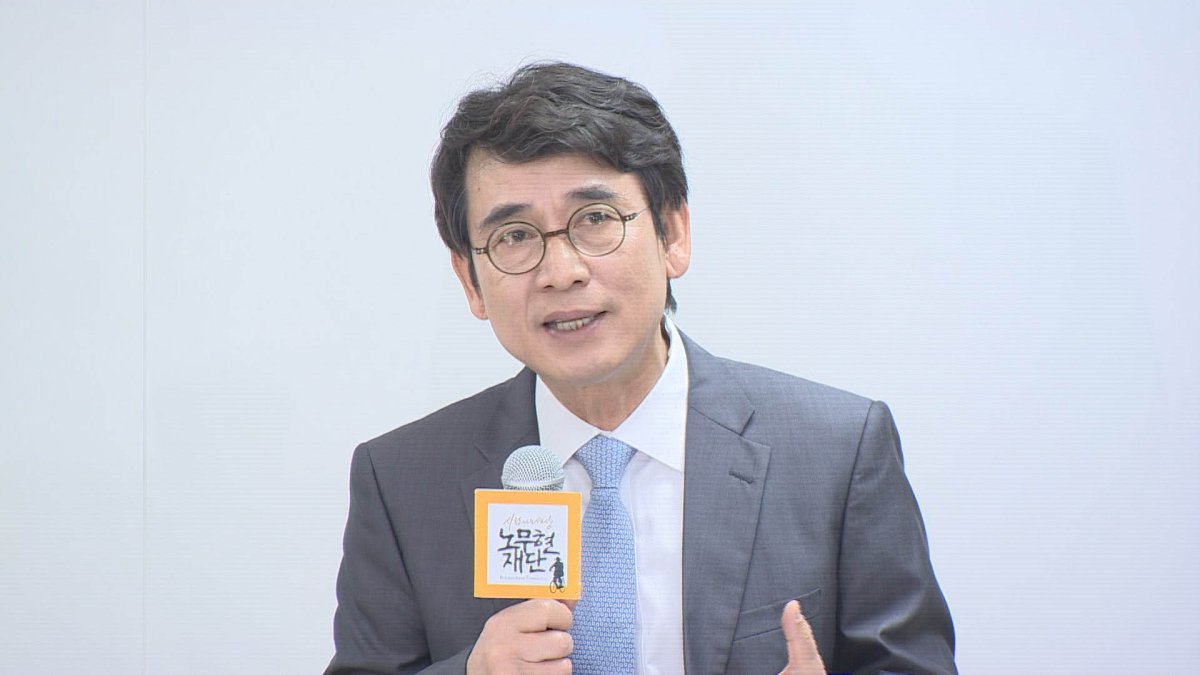 유시민 "조국 사퇴했어도 사실 탐사는 계속"