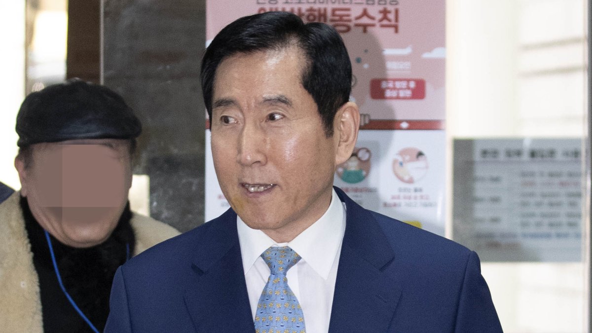 '댓글공작' 조현오 전 경찰청장 징역 2년…법정구속