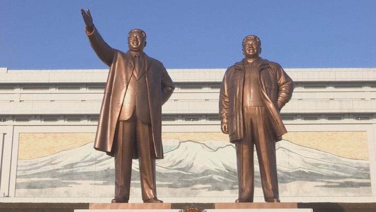 北 광명성절 추모 분위기 고조…김정은 모습 드러낼까