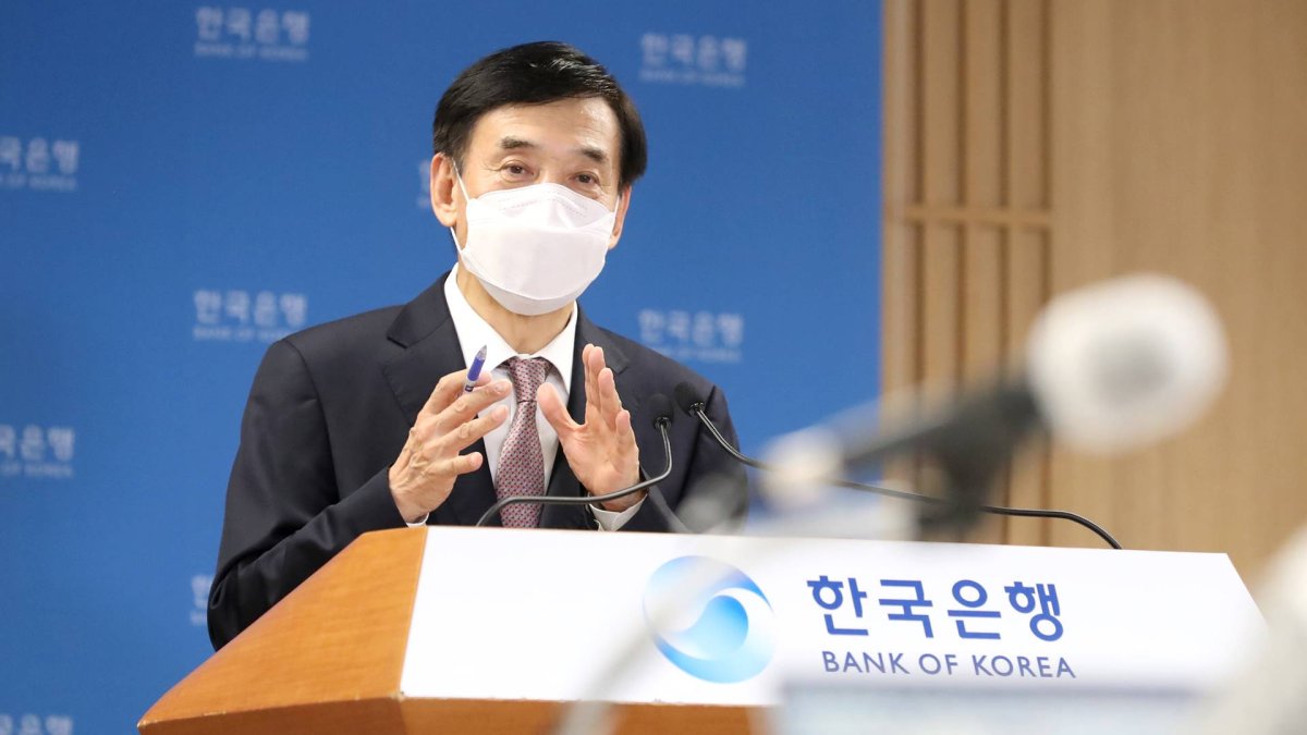 '빚투' 경고한 한은…"재난지원금은 선별적으로"