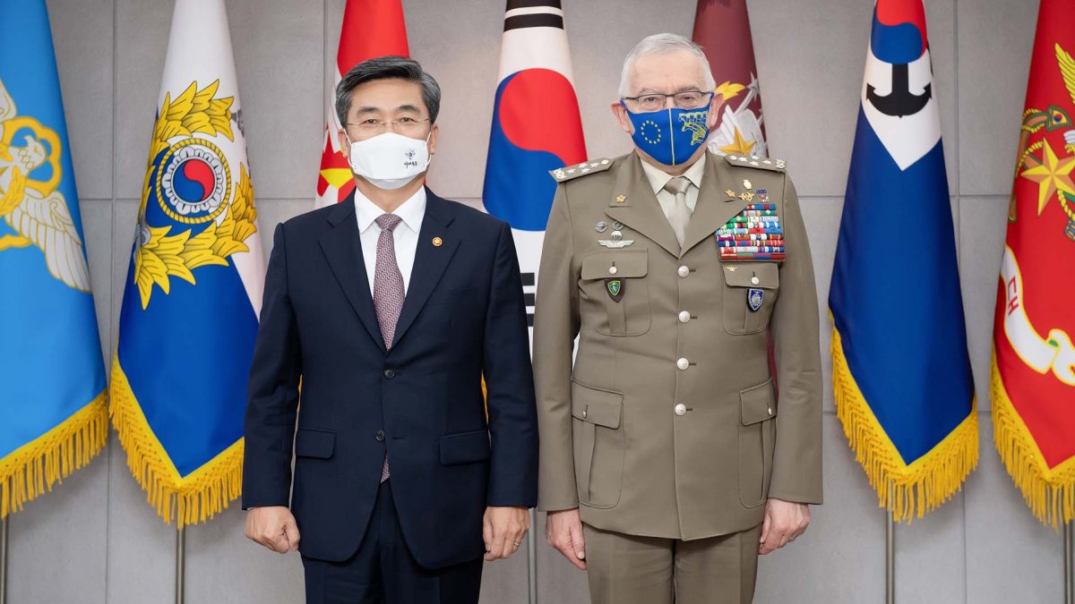 서욱, 방한 EU 군사위원장 면담…"안보협력 강화"