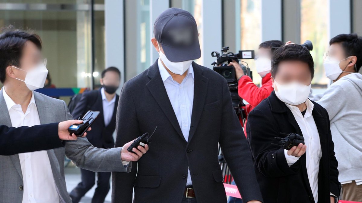 전 경기도 공무원 구속 심판대…질문에 침묵만