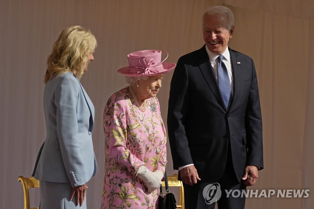 APTOPIX Britain Biden Queen