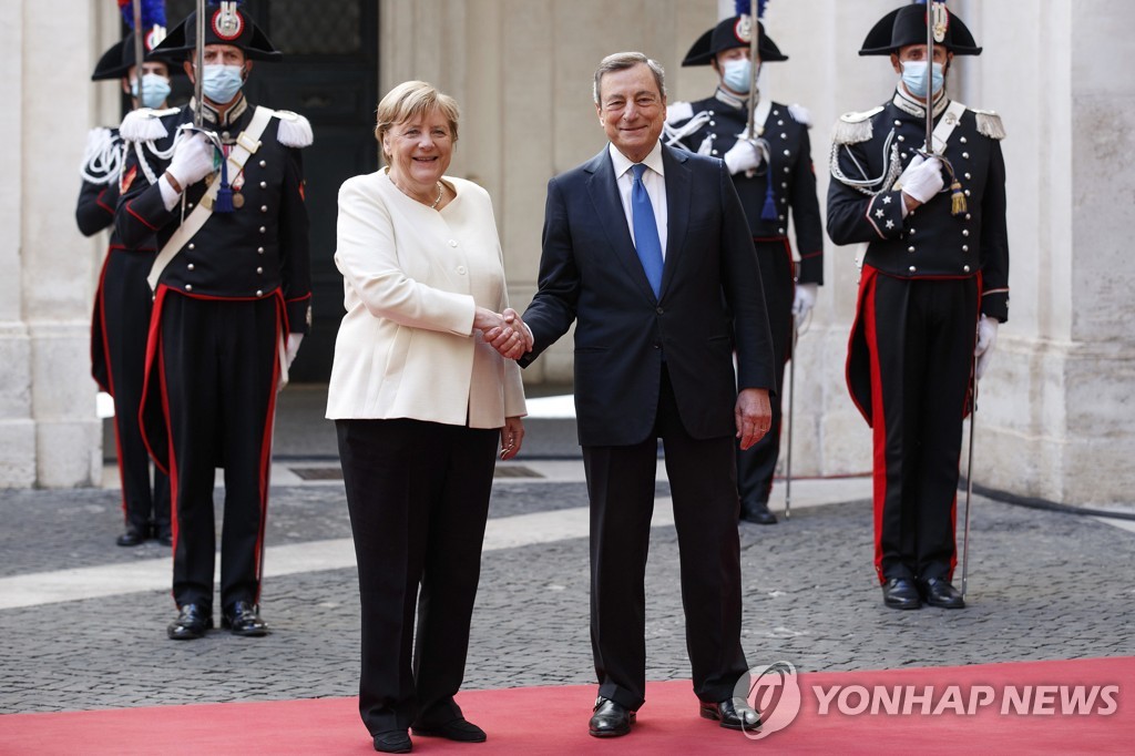 메르켈 독일 총리와 드라기 이탈리아 총리의 마지막 만남