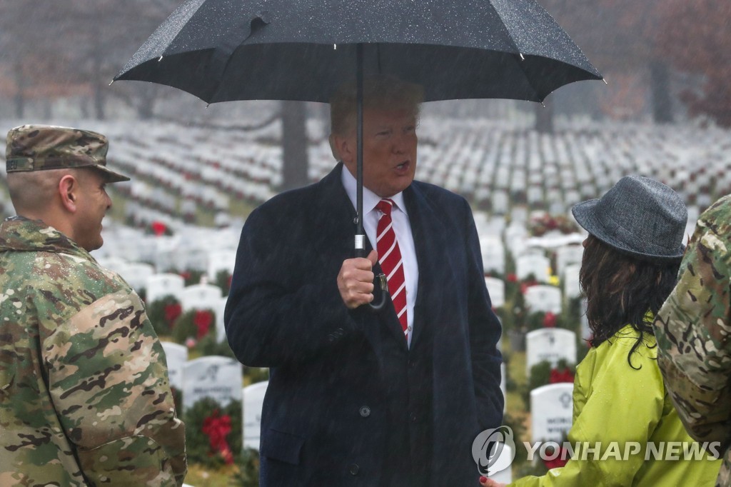 US-POLITICS-TRUMP-ARLINGTON-CEMETARY