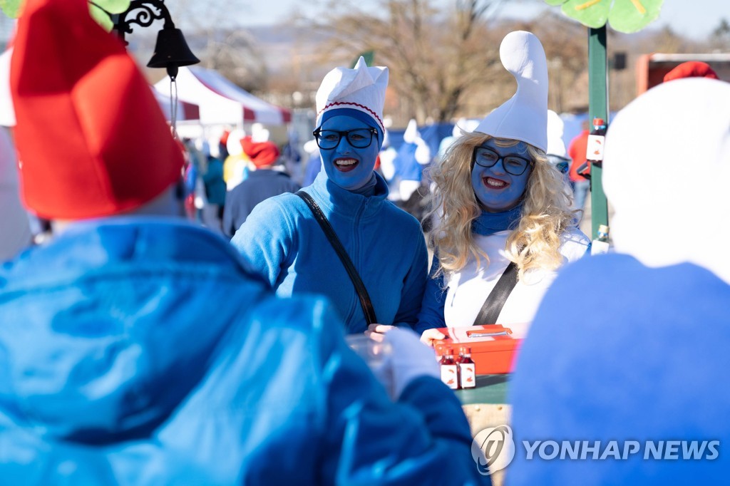 GERMANY-ENTERTAINMENT-SMURF-RECORD