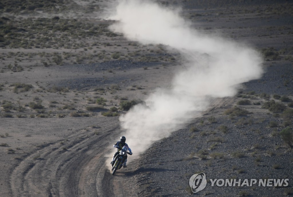 AUTO-RALLY-SILK-WAY-2019-MOTO