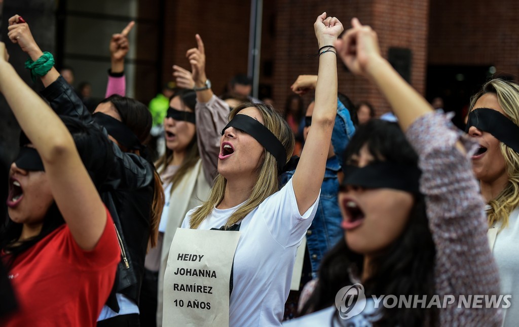 COLOMBIA-WOMEN-PROTEST