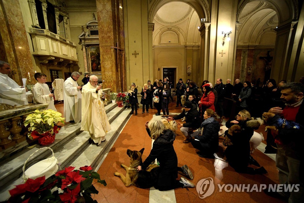 ITALY-RELIGION-ANIMAL-BLESSING