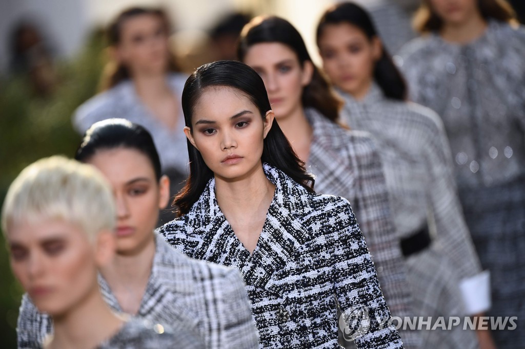 FASHION-FRANCE-CHANEL