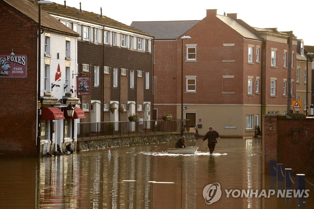 BRITAIN-WEATHER-FLOODING
