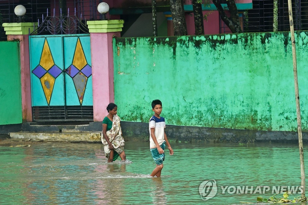 BANGLADESH-WEATHER-FLOODS