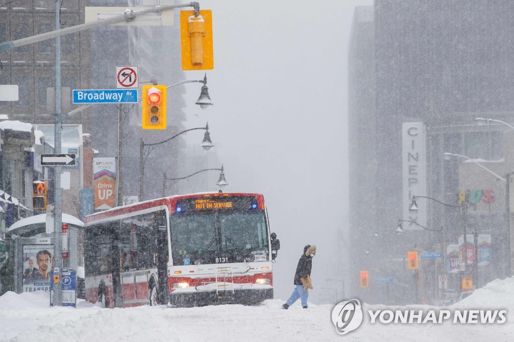 TOPSHOT-CANADA-WEATHER