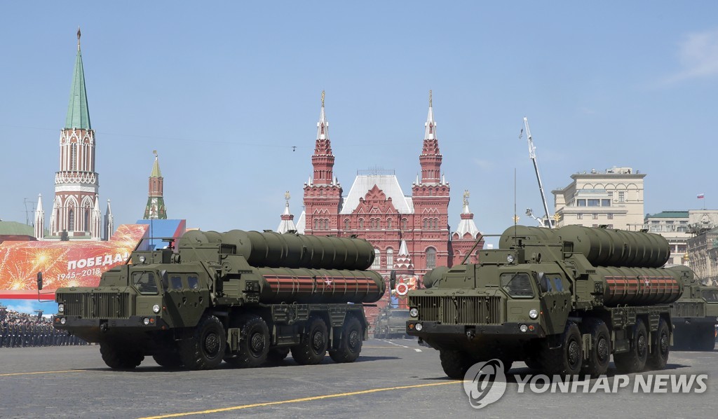 지난달 모스크바 붉은광장 퍼레이드에 동원된 S-400 방공미사일