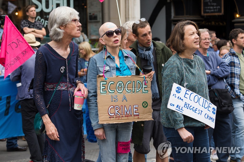 BRITAIN ENVIRONMENT CLIMATE CHANGE PROTESTS