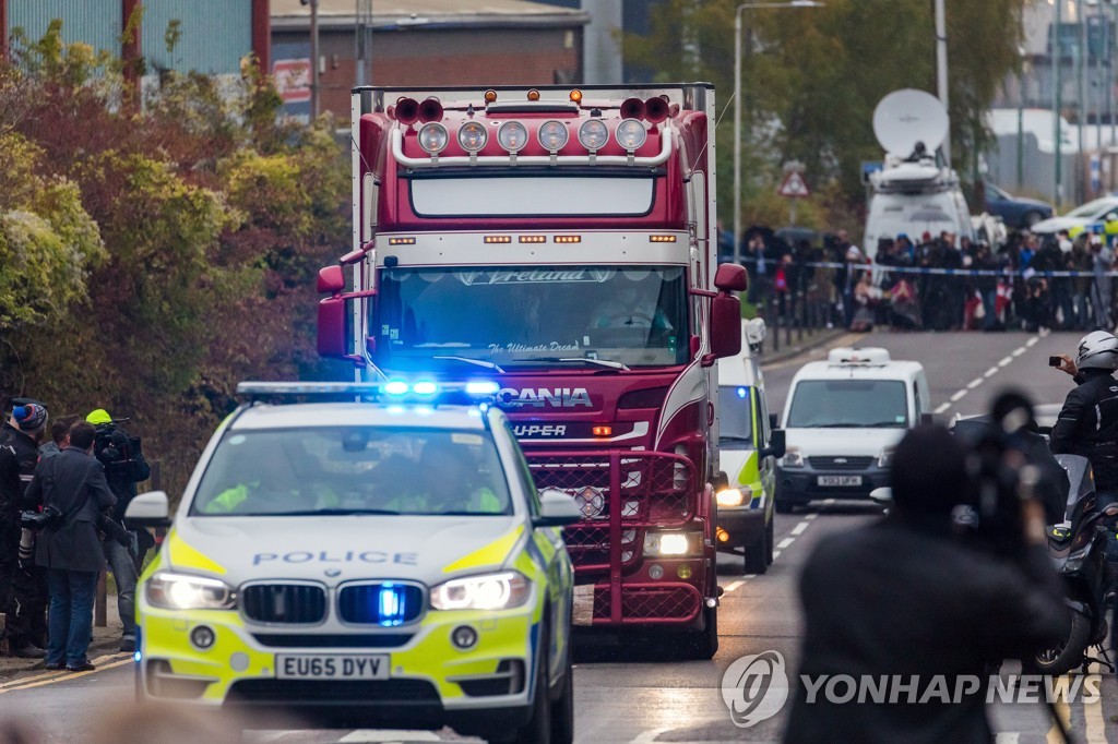 BRITAIN CRIME BODIES LORRY