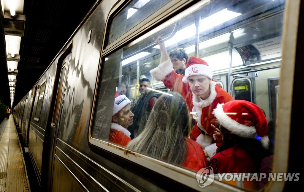 USA NEW YORK SANTACON
