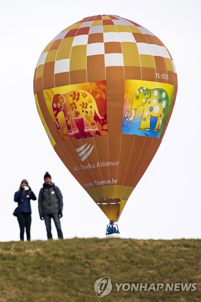 SWITZERLAND HOT AIR BALLON