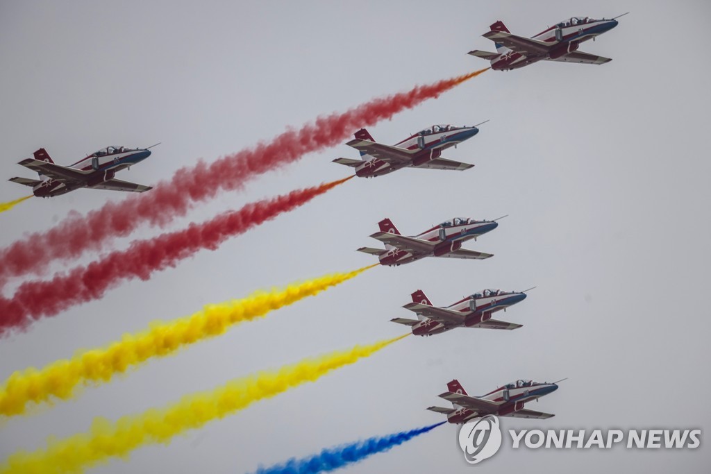CHINA DEFENSE AIRSHOW