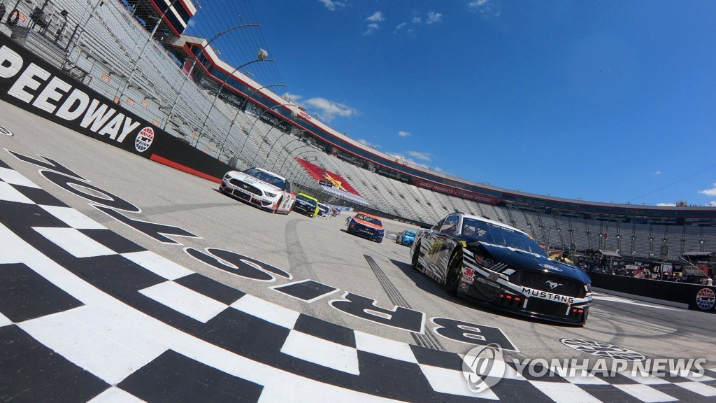MOT-NAS-SPO-NASCAR-CUP-SERIES-FOOD-CITY-PRESENTS-THE-SUPERMARKET