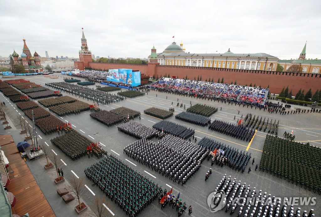 러시아, 코로나19 와중 2차대전 승전 기념 군사 퍼레이드
