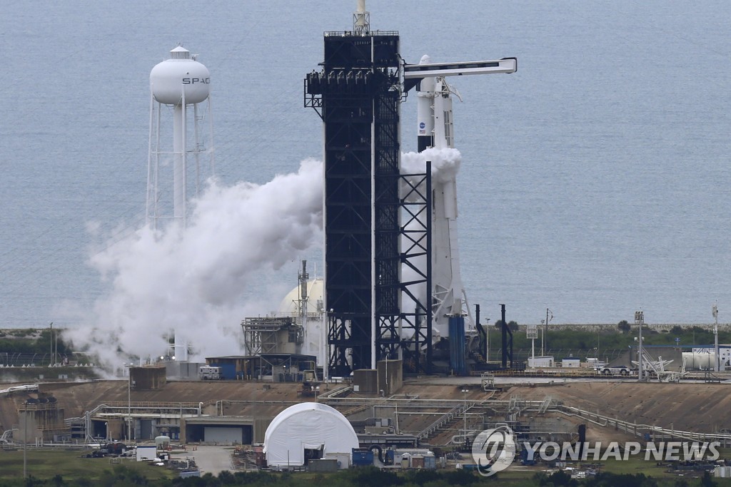SPACE-EXPLORATION/SPACEX-LAUNCH