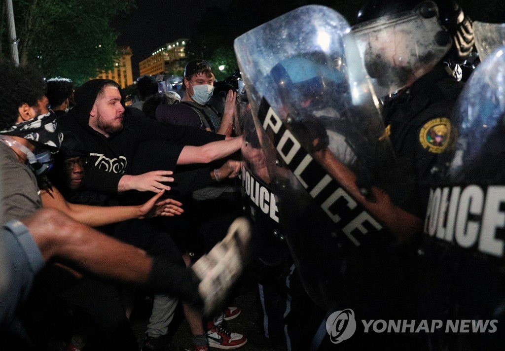 MINNEAPOLIS-POLICE/PROTESTS-WASHINGTON