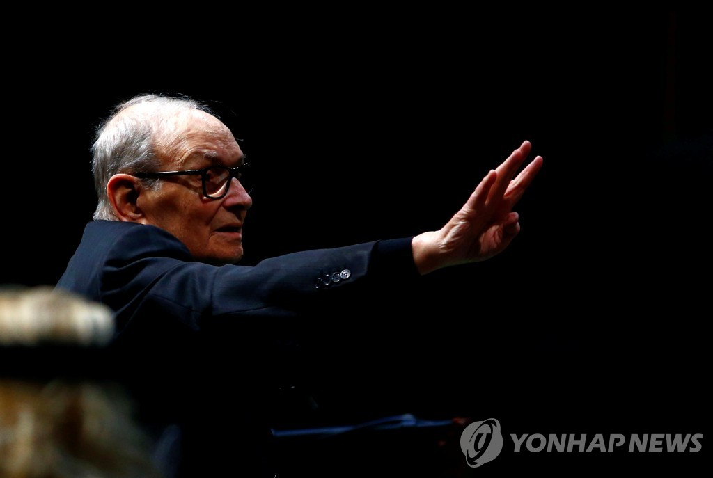 PEOPLE-MORRICONE