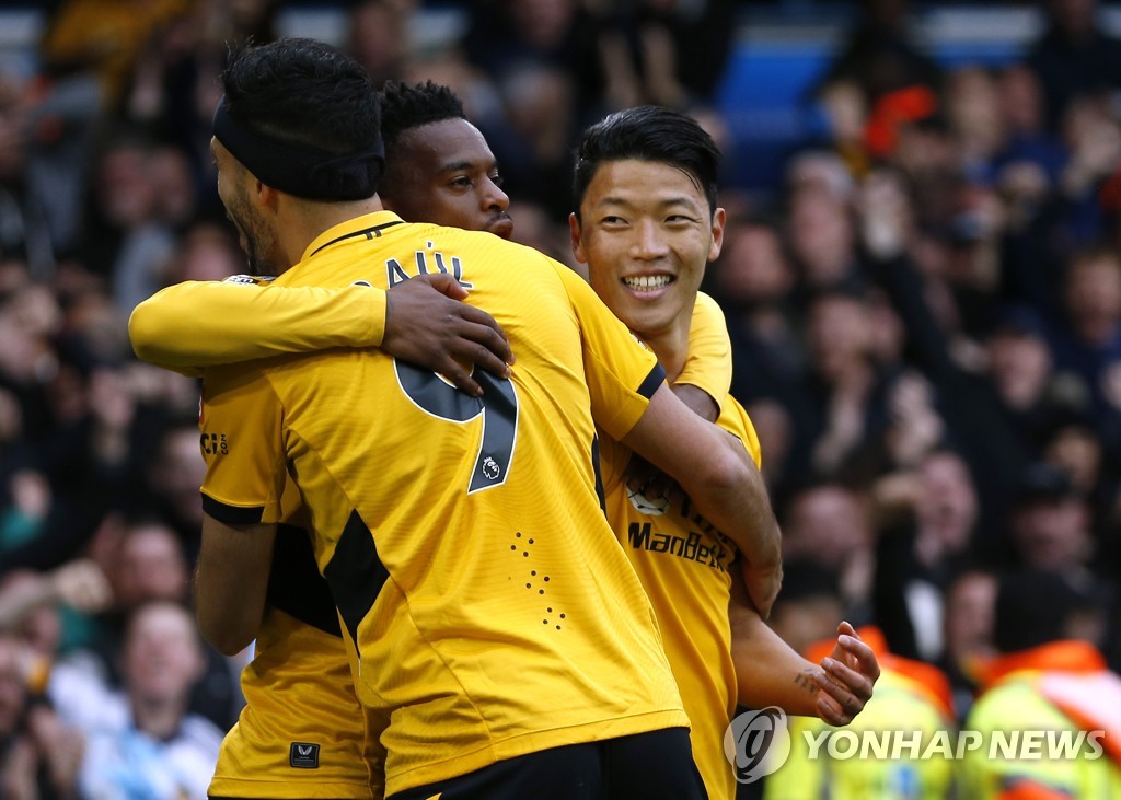 SOCCER-ENGLAND-LEE-WLV/REPORT