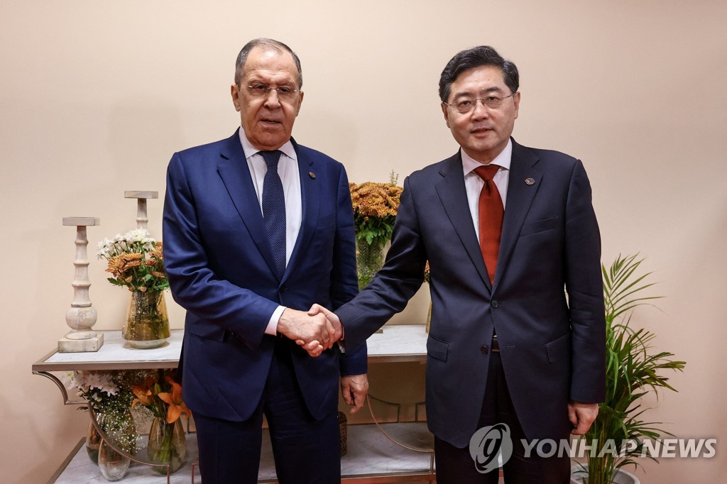 라브로프 러 외무장관과 친강 중국 외교부장