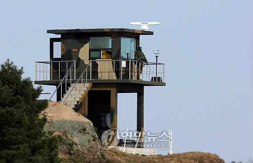 경계근무중인 장병