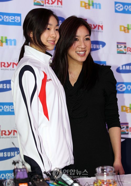<올림픽> 김연아 축하하는 미쉘콴