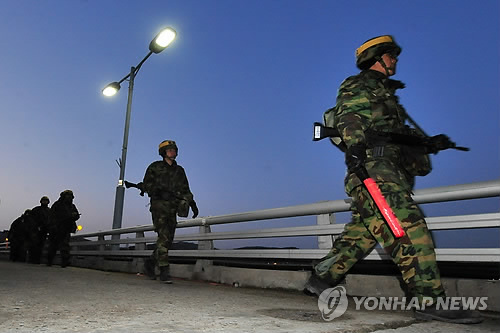 긴장감 도는 연평도