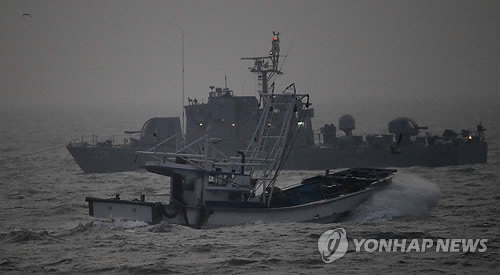긴장감 흐르는 연평도