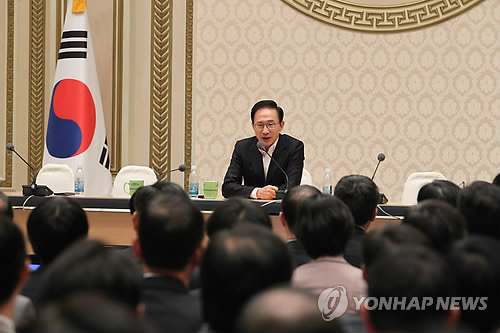 李대통령 "작은 도덕적 허점도 남기면 안돼"
