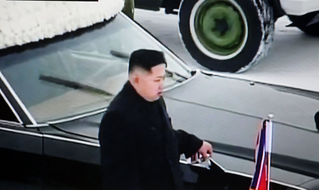 침통한 표정의 김정은 부위원장