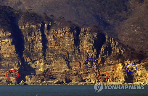 백령도 위협하는 北 장산곶 해안포