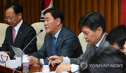 모두발언하는 최경환