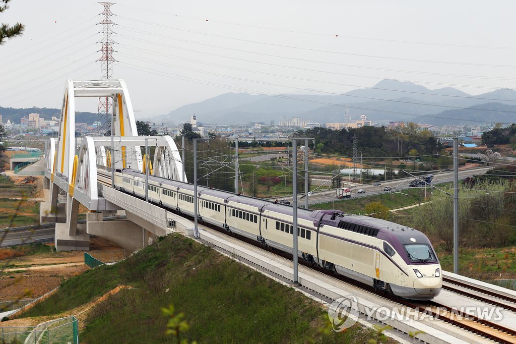 호남고속철도 차량(연합뉴스 자료사진)