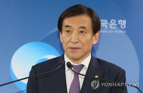 질문 듣는 이주열 한은 총재