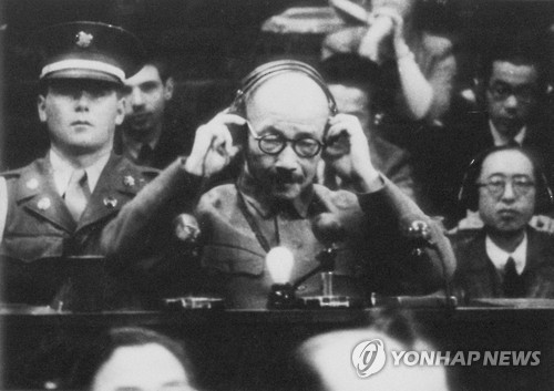 1947년 12월 도쿄에서 열린 극동국제군사재판(도쿄재판)에 나온 도조 히데키. (교도=연합뉴스 자료사진)