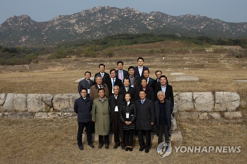 국회 외통위, 개성 만월대 현장시찰